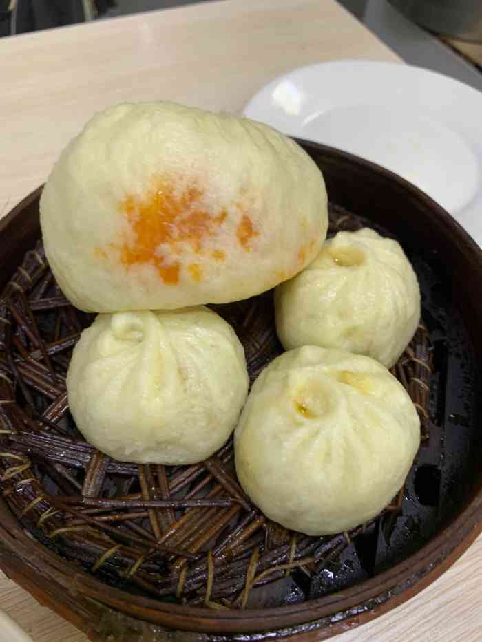 特色哈笼包麻辣味的,肉和蒜."-大众点评移动版