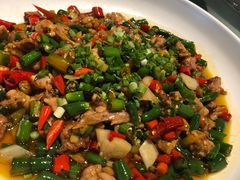 双椒竹鸡-驿舍·民國老营房院子私房菜(科学会堂店)