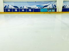 -正佳冰河湾真冰滑冰场