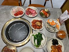 -享遇.锅姥姥牛排海鲜自助(小寨店)