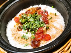 广式腊味煲仔饭-狐狸爱上椰子鸡(滨江星光大道店)