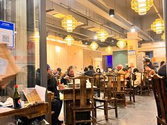 大堂-肖肖酸萝卜鱼火锅(总店)