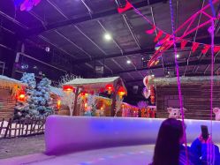 -圣名游乐城冰雪大世界