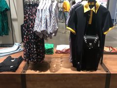 -URBAN REVIVO(西安Momopark店)
