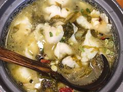 -周鱼小馆石锅酸菜鱼(活力汇店)