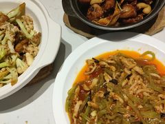 三杯鸡-峨嵋小镇·川菜(勒泰中心店)