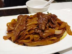 干炒牛河-稻香酒家·34年老字号·港式粤菜(汉街店)