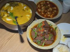 -米一仙·成都小碗菜(东万达店)