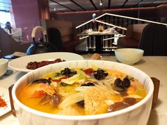 海鲜锅巴-初蓉丨遇见新川菜(亲贤街荣耀店)