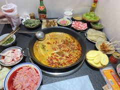 -四小区火锅·巷子里的重庆火锅(花照壁店)