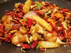 干锅跳跳蛙-酒肆浅葱•烧烤•龙虾•排档(卓悦intown店)