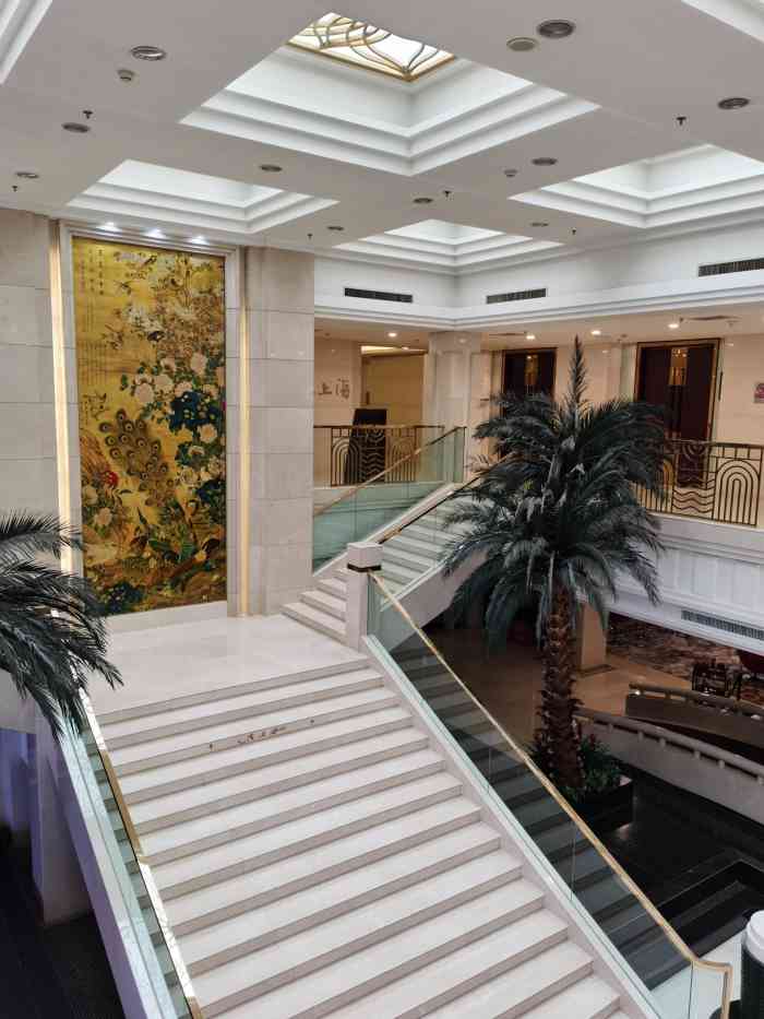 裕龙大酒店-"出差入住裕龙大酒店～三星的房子真的是第.