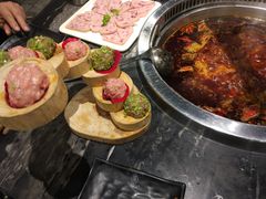香菜丸子-小王少龙火锅(沙南街店)
