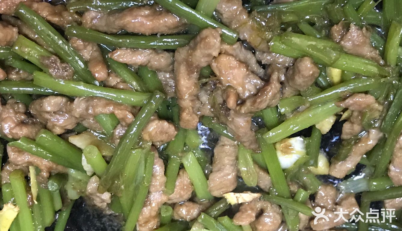 猫猫猫儿的快手菜——蒜苔炒牛肉丝