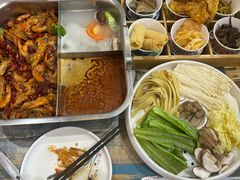 -鸡遇虾煲干锅火锅(小寨金莎店)