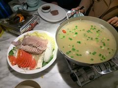 -小菜园新徽菜(宜兴八佰伴店)