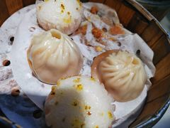蟹粉灌汤包-京城小江南·北京烤鸭·江南土菜·白鱼(中关村店)