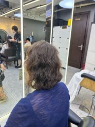 -藤野造型烫发染发