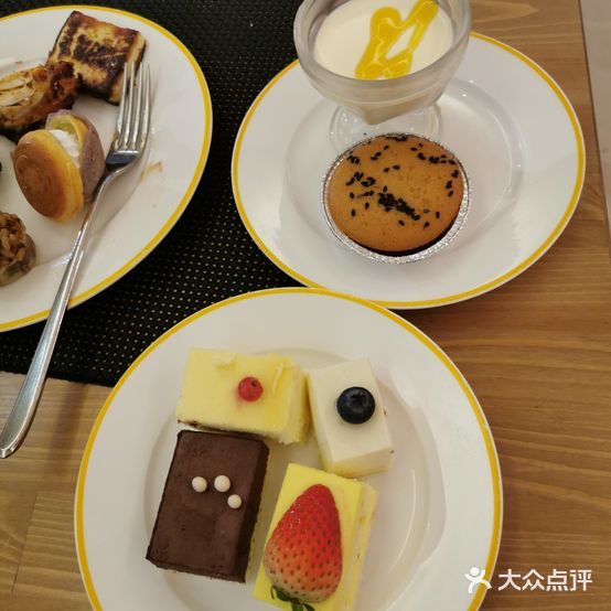 昆山裕元花园酒店·温莎西餐厅