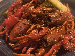 -肥肥虾庄·金牌油焖大虾(汉口城市广场店)