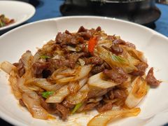 洋葱炒羊肉-三利音·玖弄小鲜(浦东嘉里城店)
