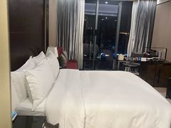 -广州天河希尔顿酒店