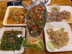 -两兄弟Song Pee Nong(2号店)