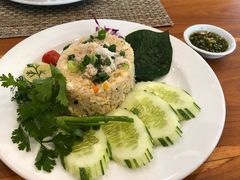 -Chom Cafe and Restaurant