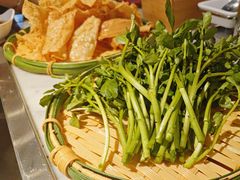 -尚尚仙·酸汤猪手·猪肚鸡火锅(华联万柳购物中心店)