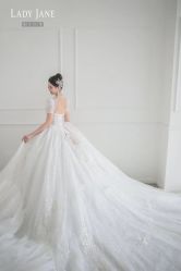 -Lady  Jane高端婚纱礼服馆