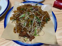 传统干炒牛河-荔银肠粉·非遗手藝(夫子庙店)