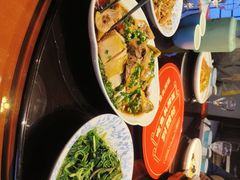 -魏铭鱼头捞饭(晋阳路店)