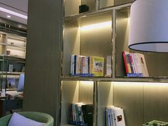 -杭州西湖湖滨银泰亚朵酒店