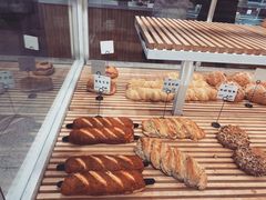 -焙丽拾光(麦凯乐直营店)