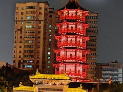 -绳金塔