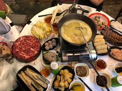 -鲜入围煮花胶鸡海鲜火锅