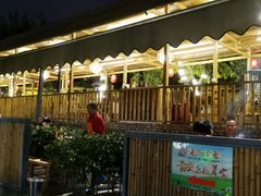 -茅草房·河畔园林火锅