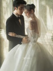 -雪中彩影婚纱摄影·微光艺术中心