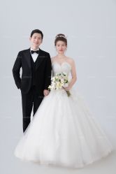 -雪中彩影婚纱摄影·微光艺术中心