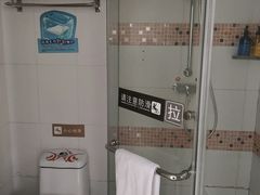 -7天酒店(上海江宁路地铁站玉佛寺店)