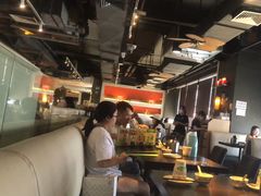 -大头虾越式风味餐厅(光明广场店)