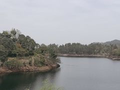 -华凌山庄·隐湖栖