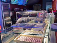 面包甜点陈列柜-墨茉点心局(国金街店)