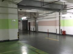 -大华第一坊-地下停车场