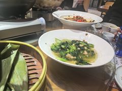 -黄泥岗·地道湖北菜(奥特莱斯店)