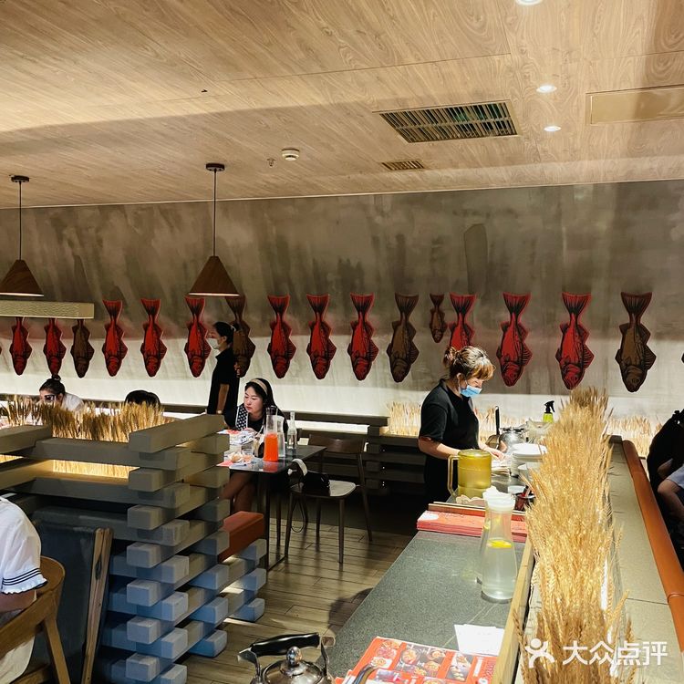 大悦城里的高颜值餐厅 原木取火