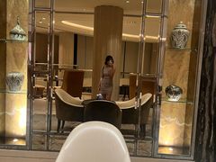 -LONG BAR 廊吧(外滩华尔道夫酒店)