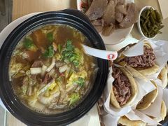 -闫家驴肉老店(华电一校店)