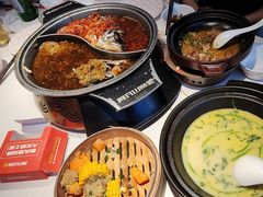 -阿瓦山寨·湘菜现炒·剁椒鱼头王(咸阳总店)