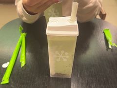 -奈雪的茶(华侨城创意园店)